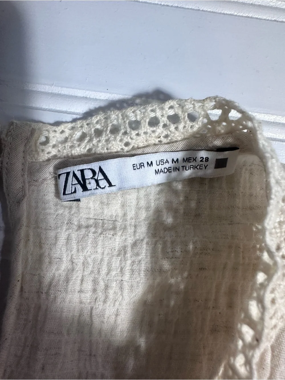 Zara cream crochet lace cropped long sleeve top women’s medium - Picture 8 of 10